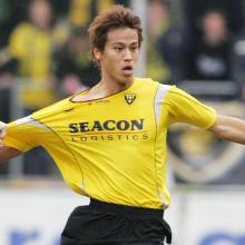 ＶＶＶ対フローニンゲン　ＭＦ本田は金色にイメチェンしてプレー（共同）