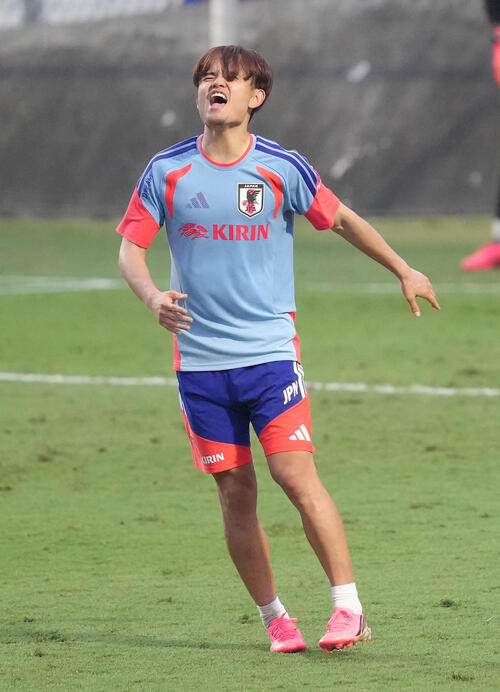 日本代表】久保建英「ちょっと大人になったかな」25歳誕生日 2度目W杯