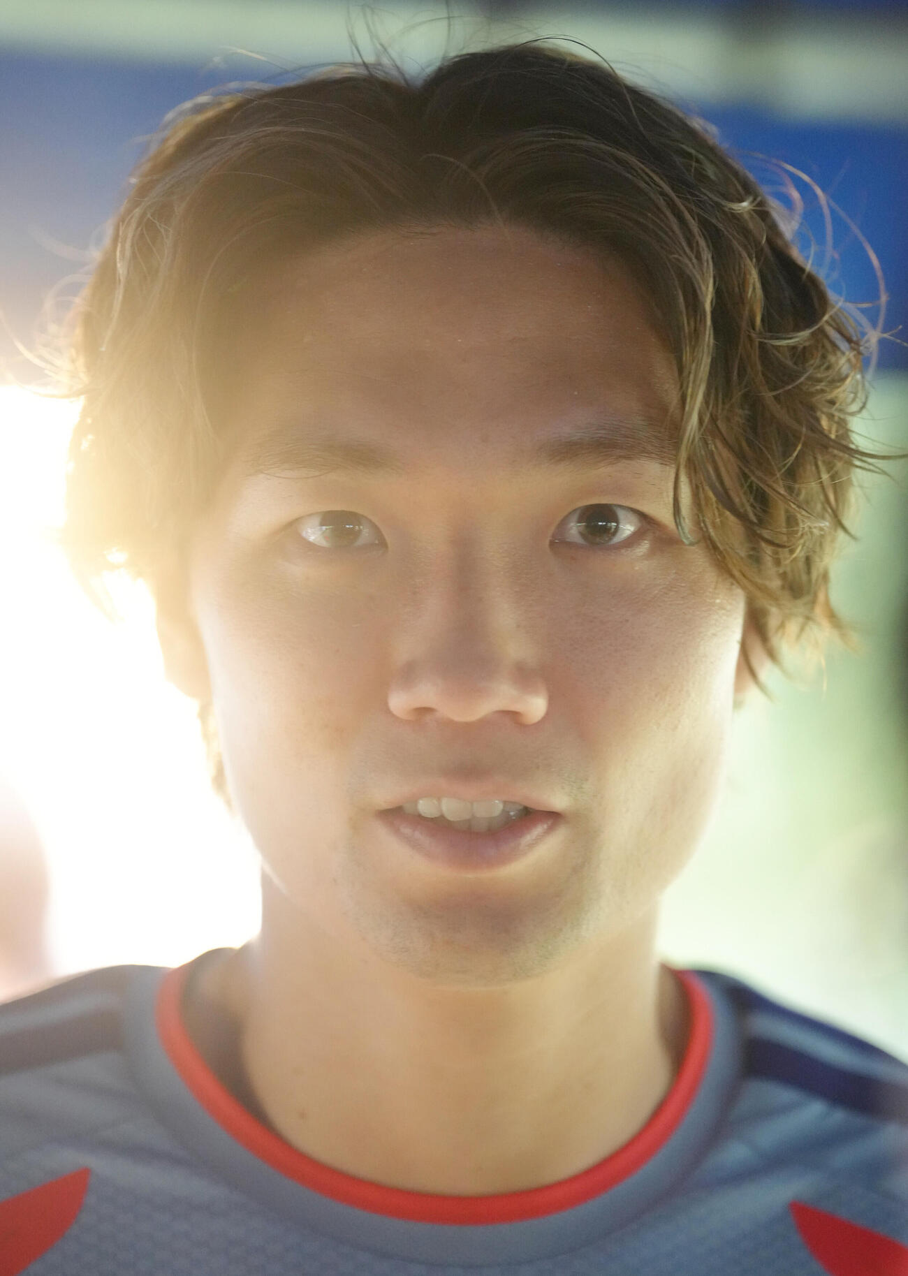 サッカー日本代表W杯北中米大会事前合宿　練習後の取材に応じる板倉滉