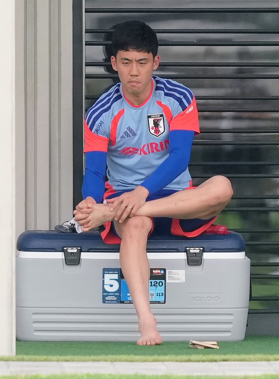 サッカー日本代表W杯北中米大会事前合宿　練習に姿を見せた遠藤航（撮影・足立雅史）