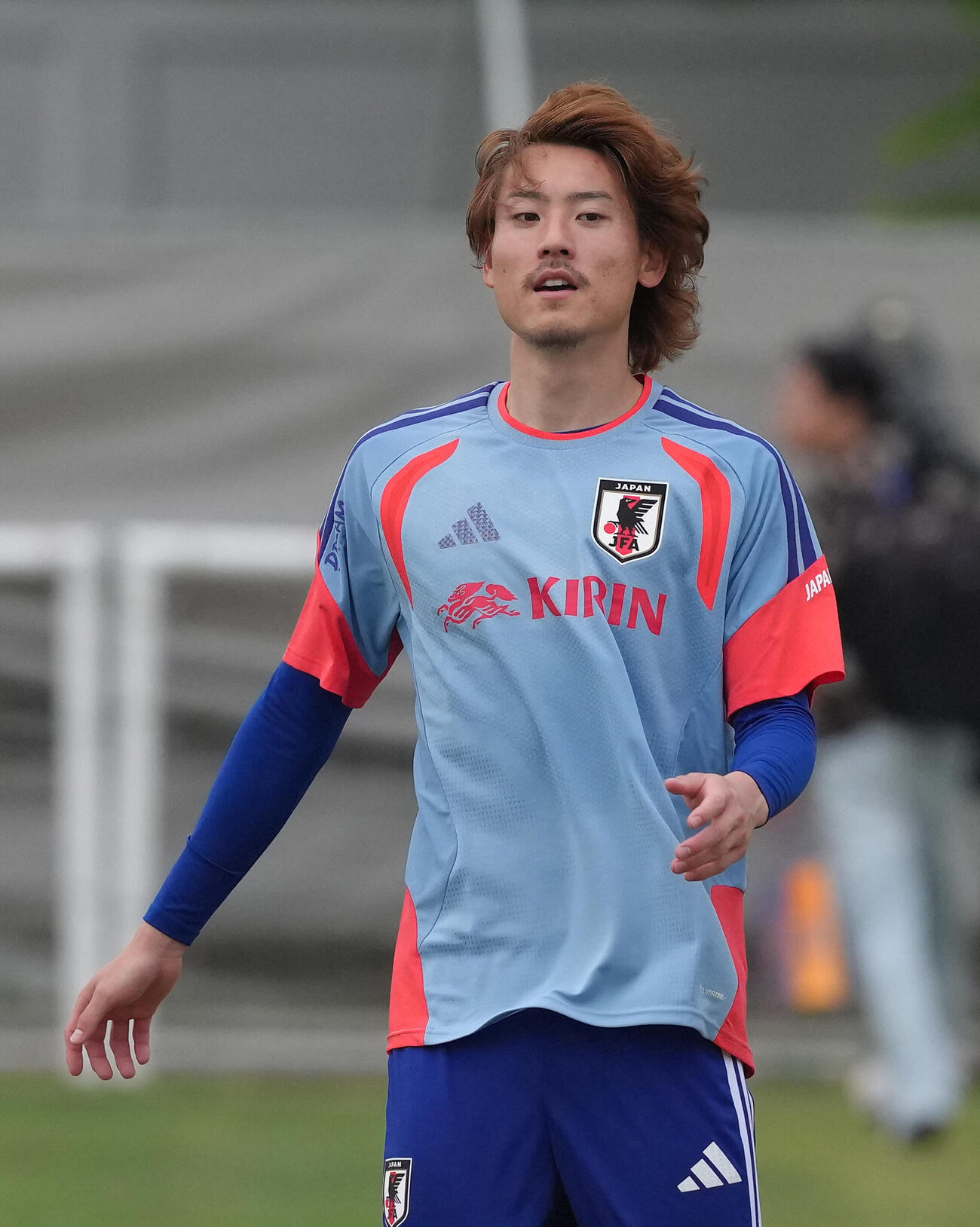 サッカー日本代表W杯北中米大会事前合宿　練習に臨む瀬古歩夢（撮影・足立雅史）