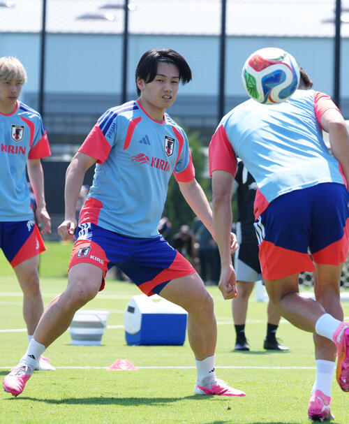 日本代表】オランダ熟知のFW上田綺世「自信持ってぶつけるために