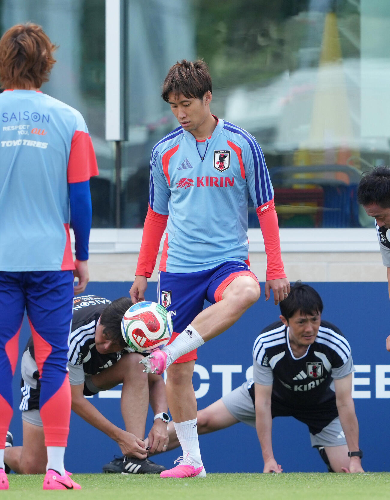 サッカー日本代表W杯北中米大会ベースキャンプ　練習に臨む鎌田大地（撮影・足立雅史）