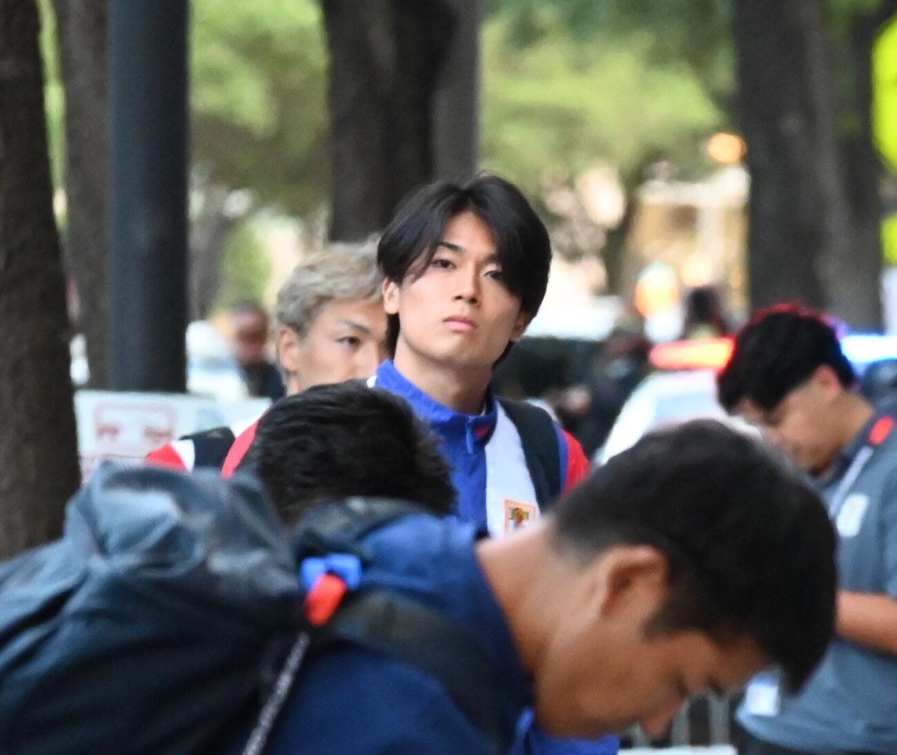 ダラスに到着した日本代表の中村敬斗