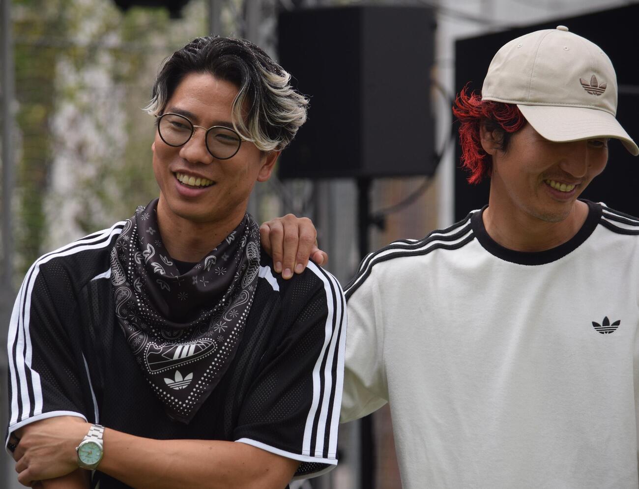 イベントに登場した浅野（左）と原口（撮影・山田遼太郎）