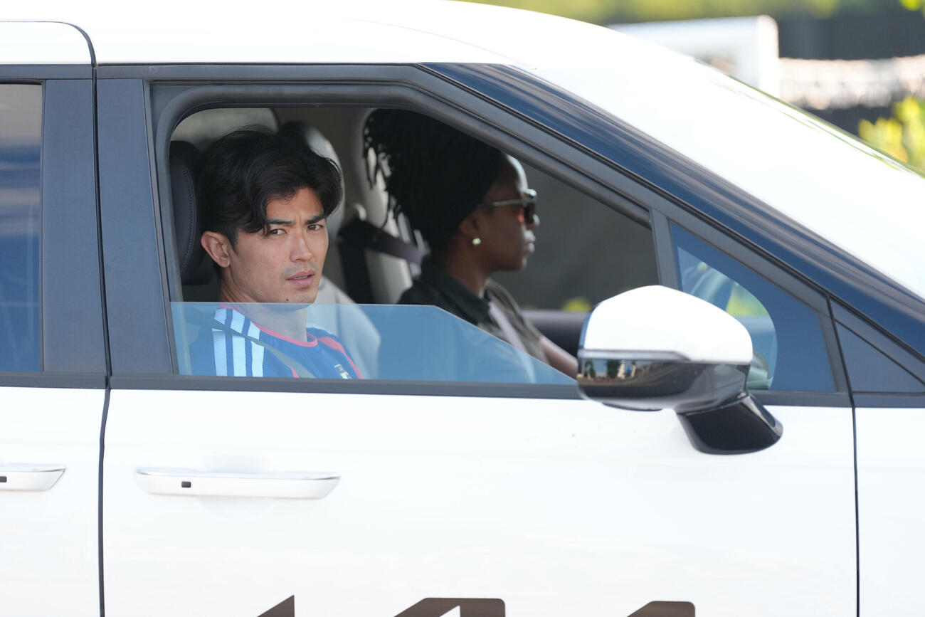 W杯北中米大会ベースキャンプ　車に乗り込む谷口彰悟（撮影・足立雅史）