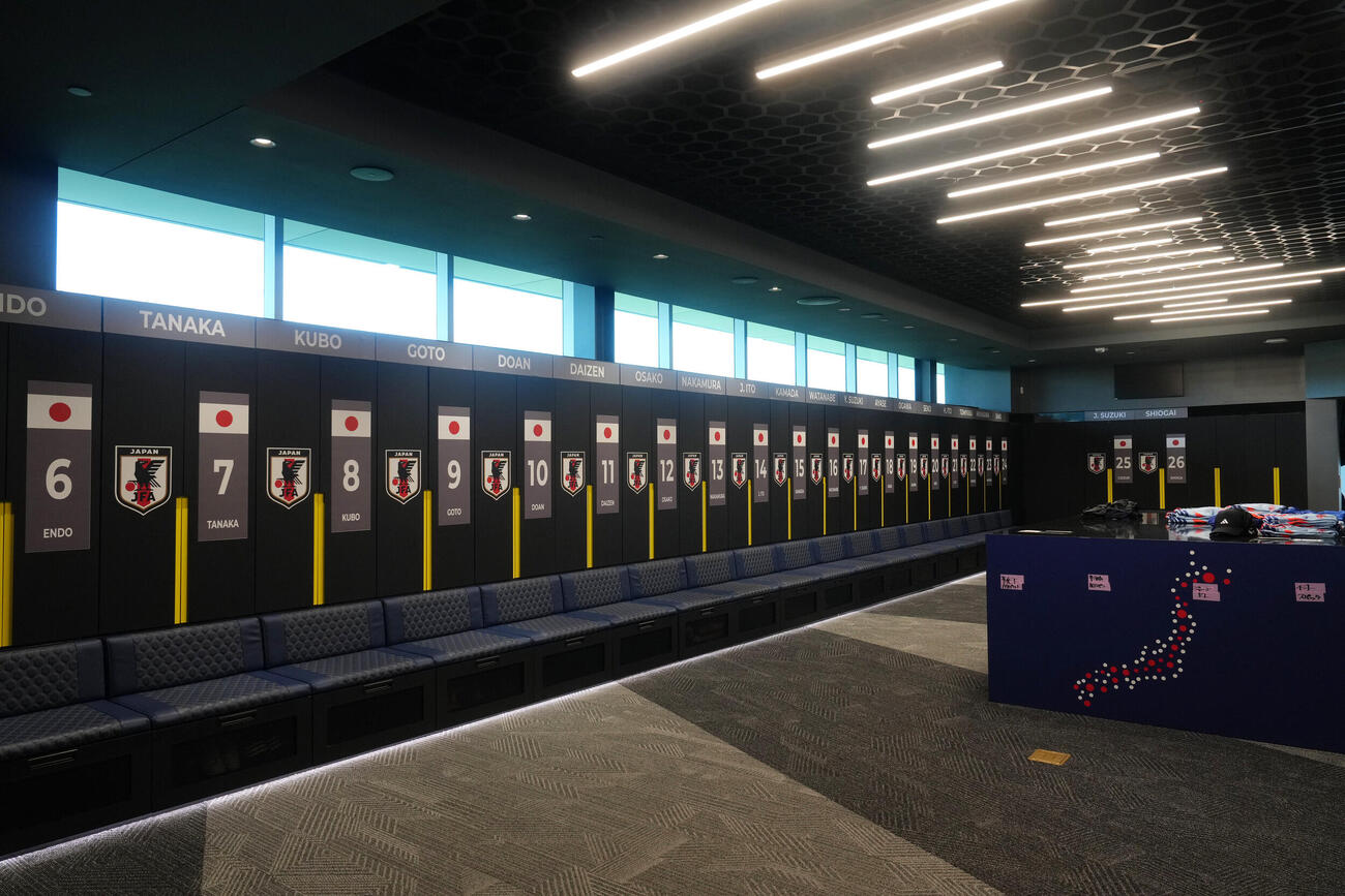 W杯北中米大会ベースキャンプ　報道陣に公開された日本代表が練習を行う米国・ナッシュビルSCの練習施設のロッカールーム（撮影・足立雅史）＝2026年6月16日
