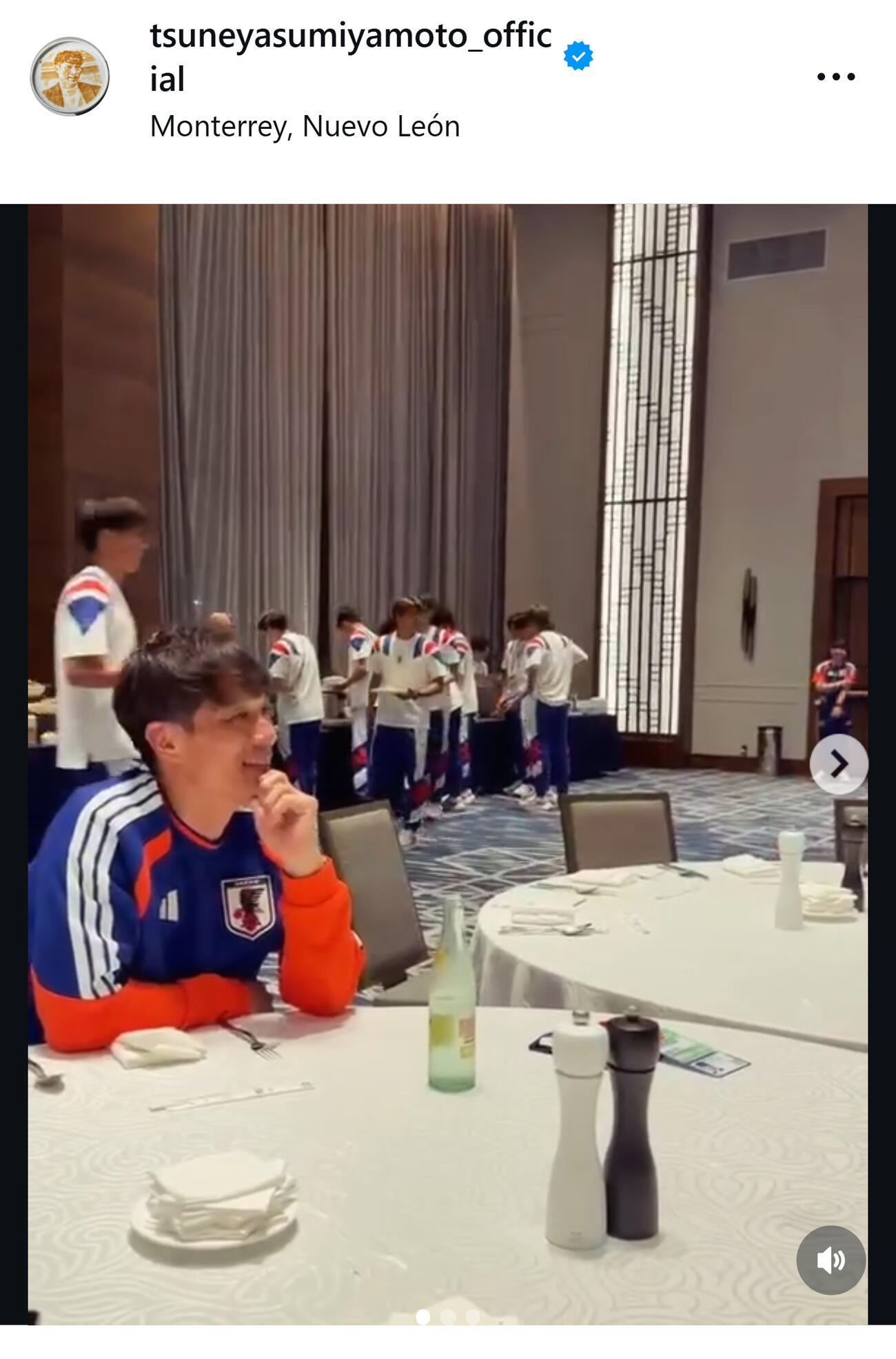 選手を見守る宮本恒靖会長（宮本恒靖会長のインスタグラムから）