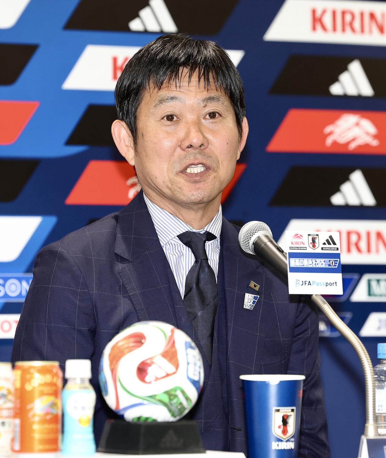 2026年7月2日、質問に答える森保一監督（撮影・河田真司）