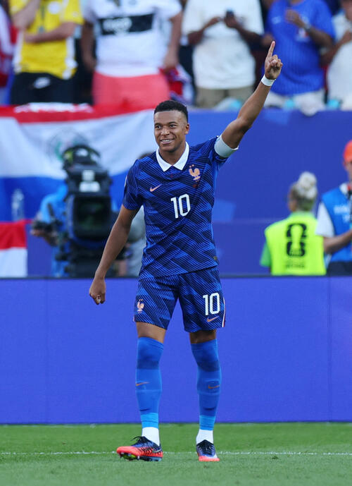 W杯決勝に必ずRマドリードの選手 エムバペ、ベリンガムら7人が8強