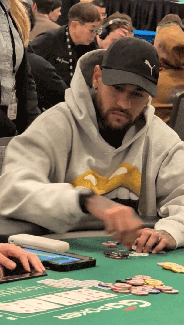 「WSOP」のXから