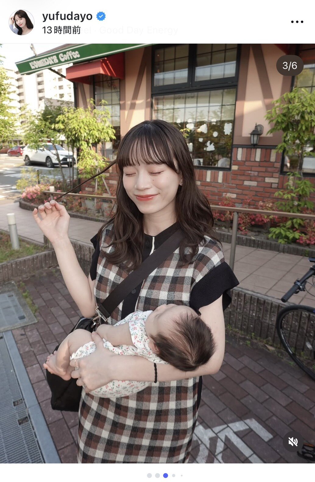 インスタグラムで4月に出産した長女を公開した由布菜月