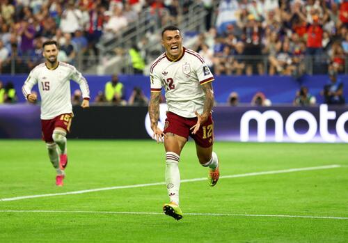 フランスが今日対戦したのは世界最高のチーム」スペイン・デラフエンテ