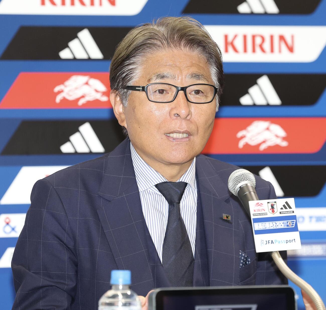 山本昌邦技術委員長（2026年7月撮影）