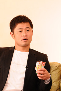 小倉隆史氏