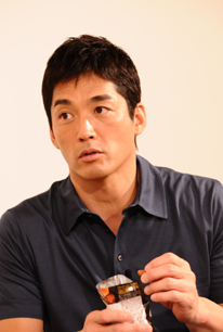 エラーした選手の次の打席に注目すると言う長嶋一茂氏。