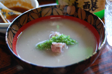 シャコと里芋の汁物
