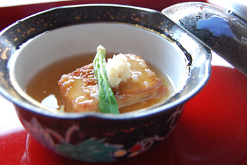 海老芋の餡かけ