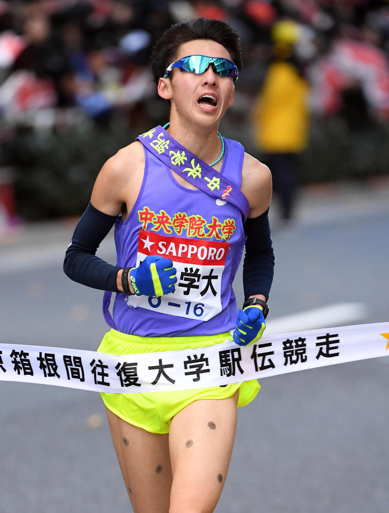 中央学院大「逃げた」藤田大智14秒差10位シード - 陸上 : 日刊スポーツ