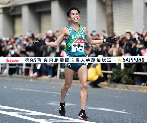 青学大 総合５連覇逃すも意地の復路ｖ ３人区間賞 陸上 日刊スポーツ
