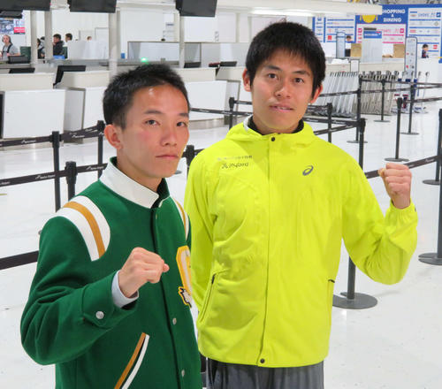 ボストンへ出発する井上（左）と川内（撮影・上田悠太）