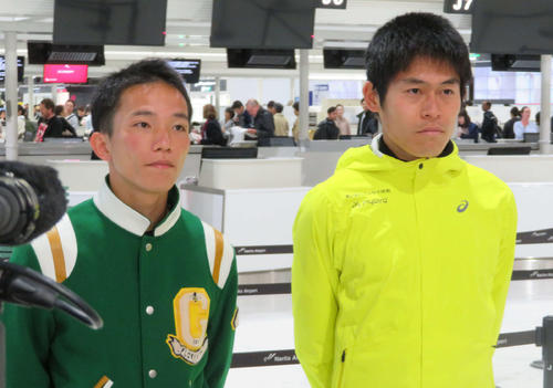 ボストンへ出発前、取材に応じた井上（左）と川内（撮影・上田悠太）