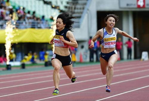 女子100メートル　11秒72で5位となる土井杏南（左）と11秒94で6位の市川華菜（撮影・清水貴仁）