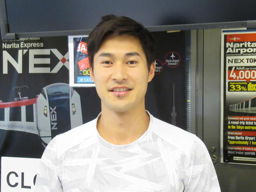 中国遠征から帰国した飯塚翔太（撮影・益田一弘）