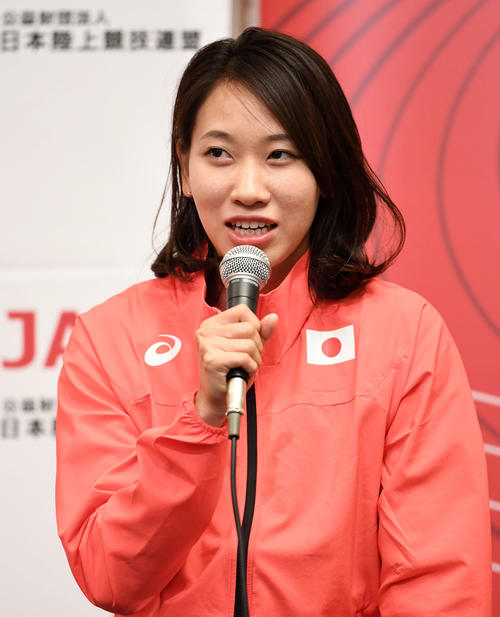 ジャカルタ2018アジア競技大会日本代表に選ばれ大会への抱負を語る福島千里（2018年6月25日撮影）