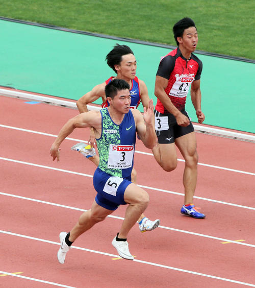 予選時の小池祐貴（手前）（撮影・栗木一考）
