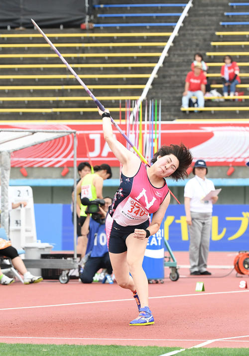 女子やり投げ決勝で3本目を投げる北口（撮影・鈴木みどり）