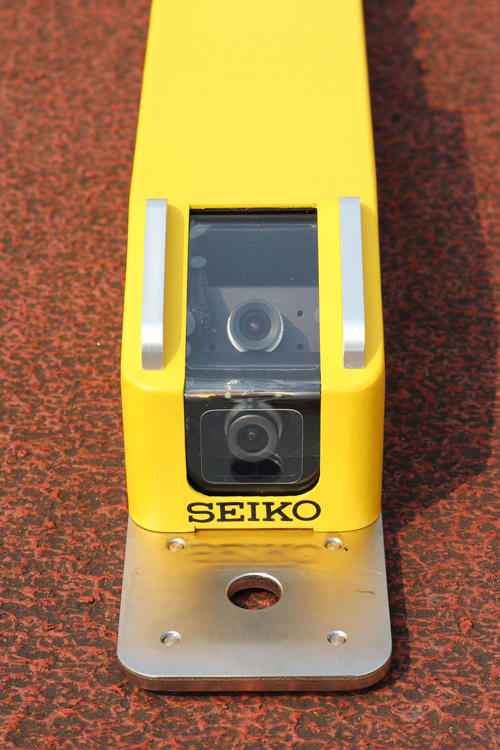 陸上の世界選手権で導入されるカメラ付きスターティングブロック