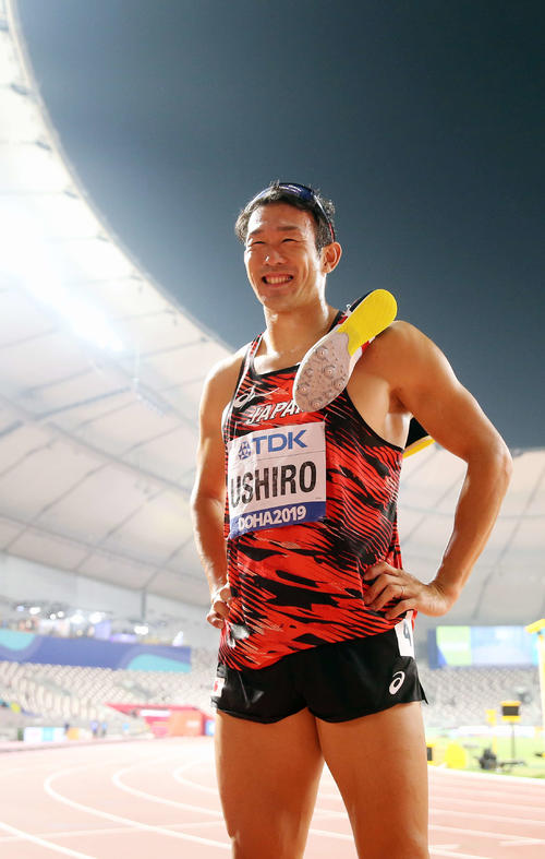 男子10種競技、最終種目を終え笑顔を見せる右代（撮影・河野匠）