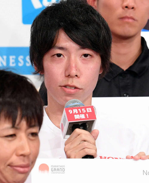 質疑応答に応じる設楽（2019年9月13日撮影・滝沢徹郎）