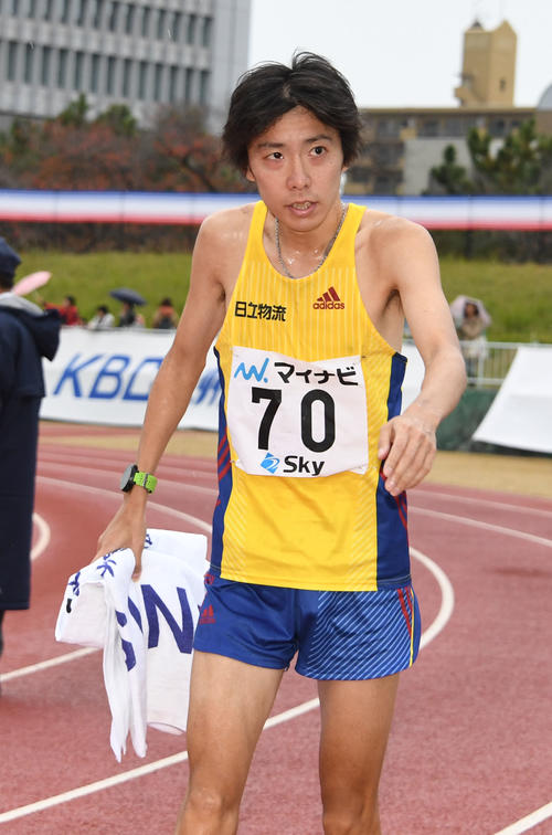 福岡国際マラソン　2時間14分31秒で14位に終わった設楽啓太（撮影・今浪浩三）
