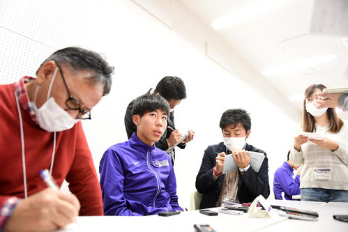 箱根駅伝への意気込みを語る駒大・田沢（撮影・横山健太）