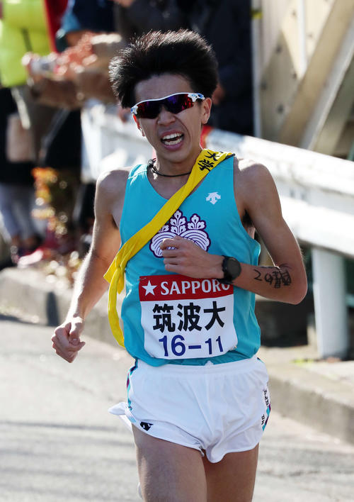 9区で力走する筑波大・川瀬（撮影・鈴木正人）