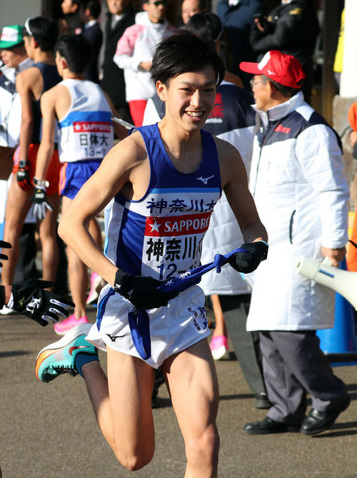 小田原中継所を出る神奈川大7区川口慧