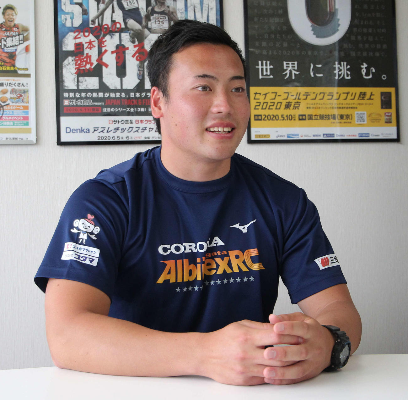 高校生に前を向いてほしいと話す陸上やり投げの横堀