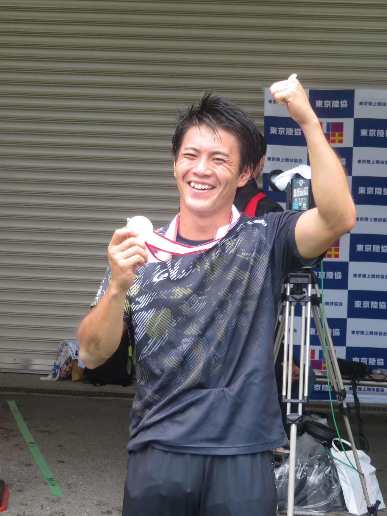 満面の笑みを浮かべる池畠（撮影・上田悠太）