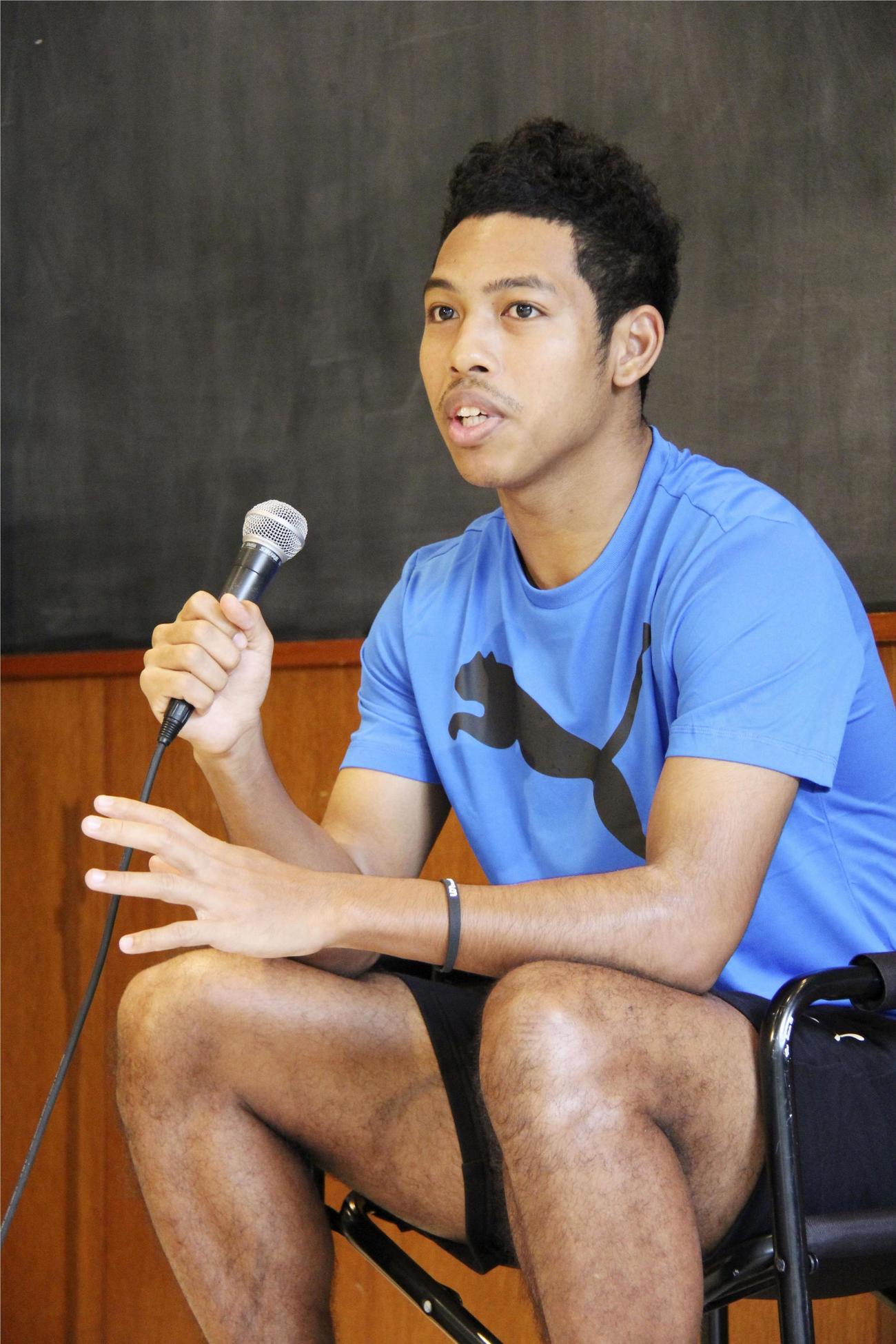 300日後に開幕する東京五輪へ意気込みを語る陸上男子短距離のサニブラウン・ハキーム（共同）
