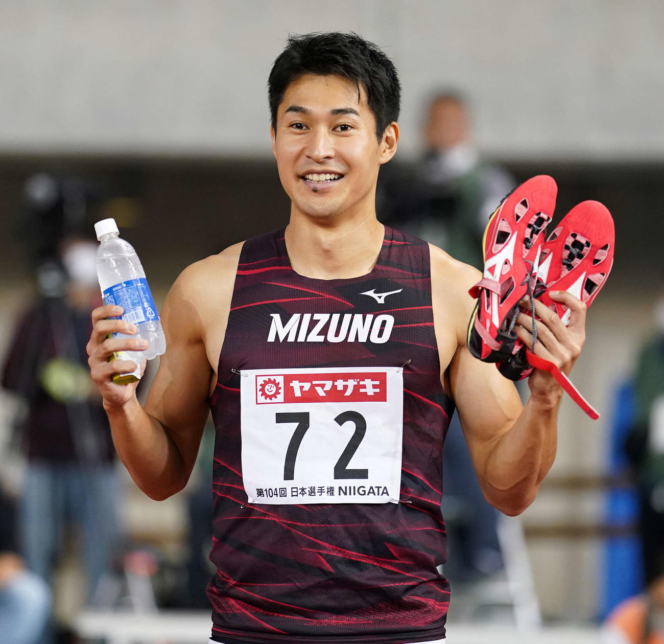 男子200メートルで優勝した飯塚（撮影・江口和貴）