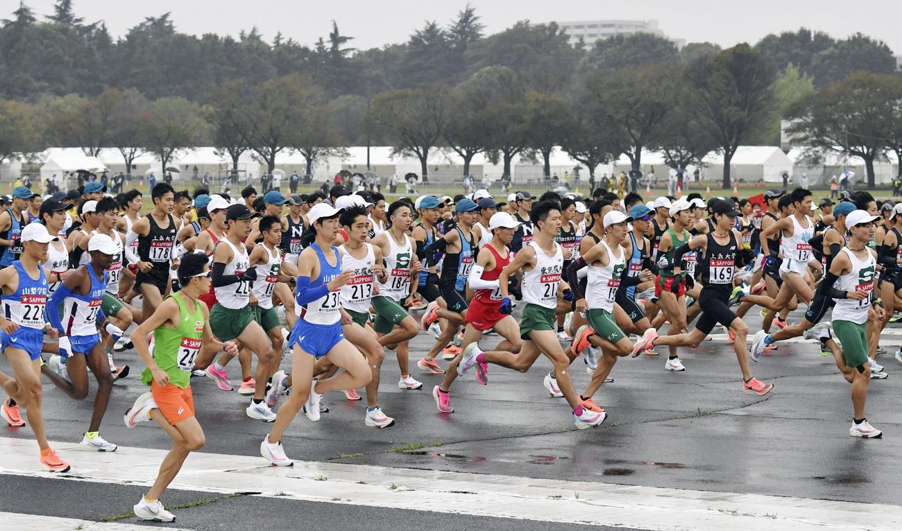 箱根駅伝出場を目指し、予選会で力走する各大学の選手たち（代表撮影）