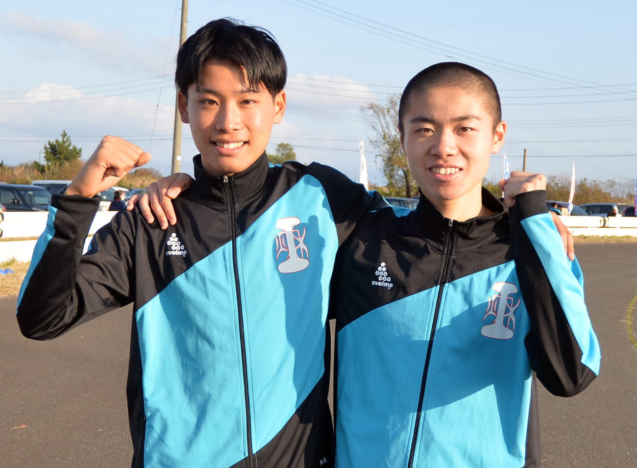 中川雄太（左）と加賀屋耀