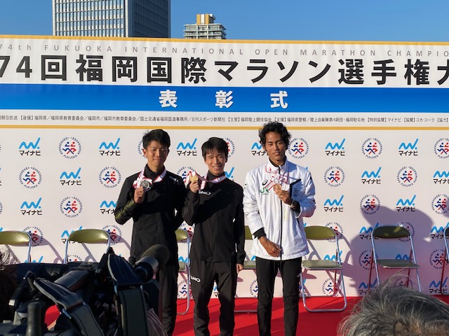 左から2位大塚祥平、1位吉田祐也、3位寺田夏生