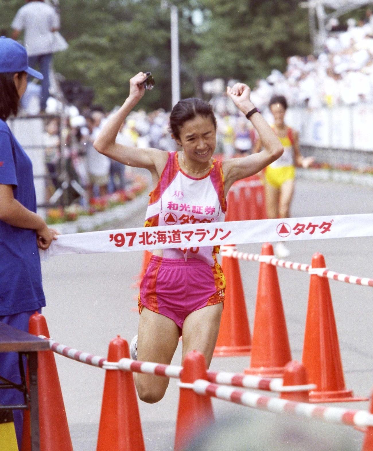 北海道マラソンで優勝した田中の母千洋さん（旧姓小倉）（1997年8月31日撮影）