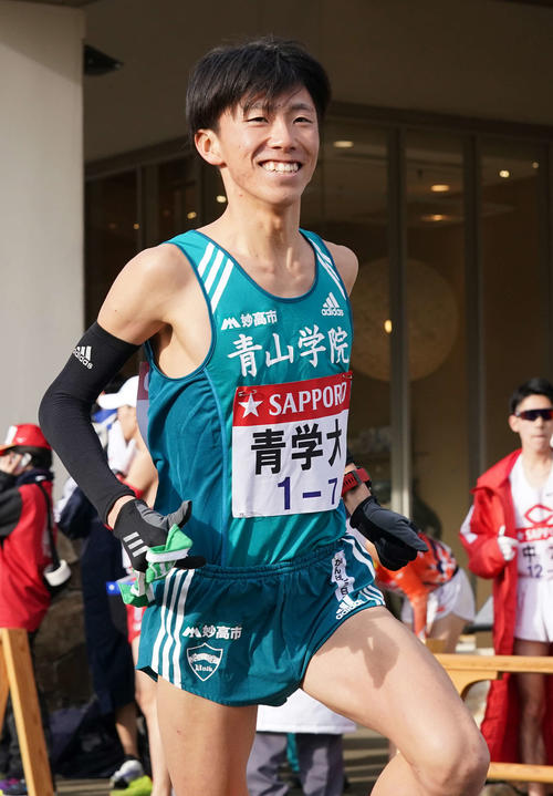 青学大７区近藤幸太郎 猛追３人抜き７位へ浮上 陸上写真ニュース 日刊スポーツ
