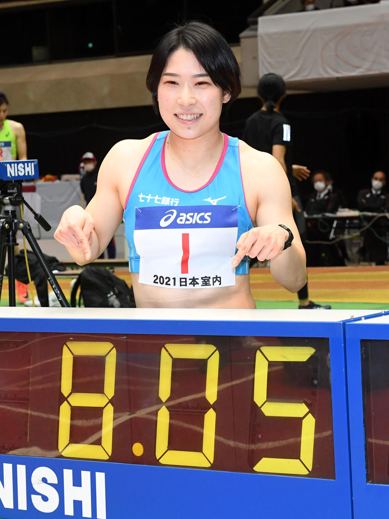 女子60メートル障害決勝で、予選に続いて室内日本新記録をマークした青木益未（撮影・前岡正明）