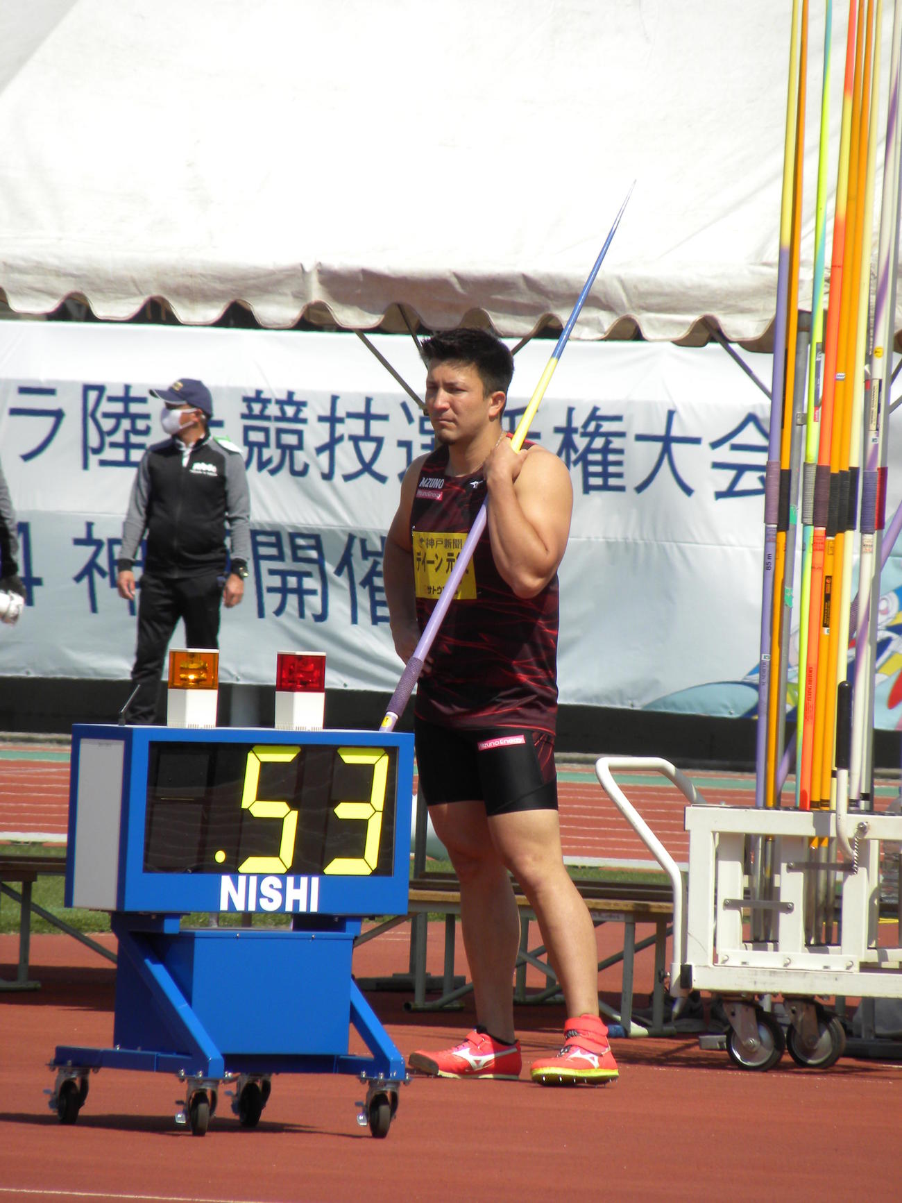 兵庫リレーカーニバル男子やり投げを制したディーン元気（撮影・松本航）