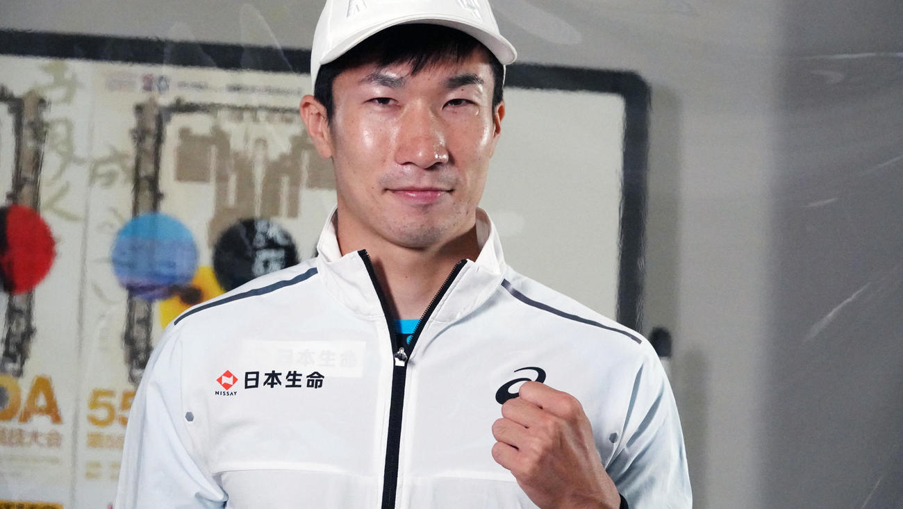 織田記念の会見で抱負を語った桐生（日本陸連提供）